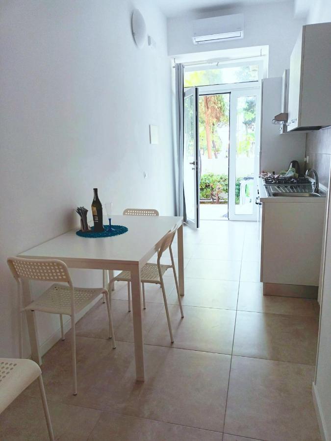 B&B Lido Apartament 10A Чивитанова Марке Екстериор снимка